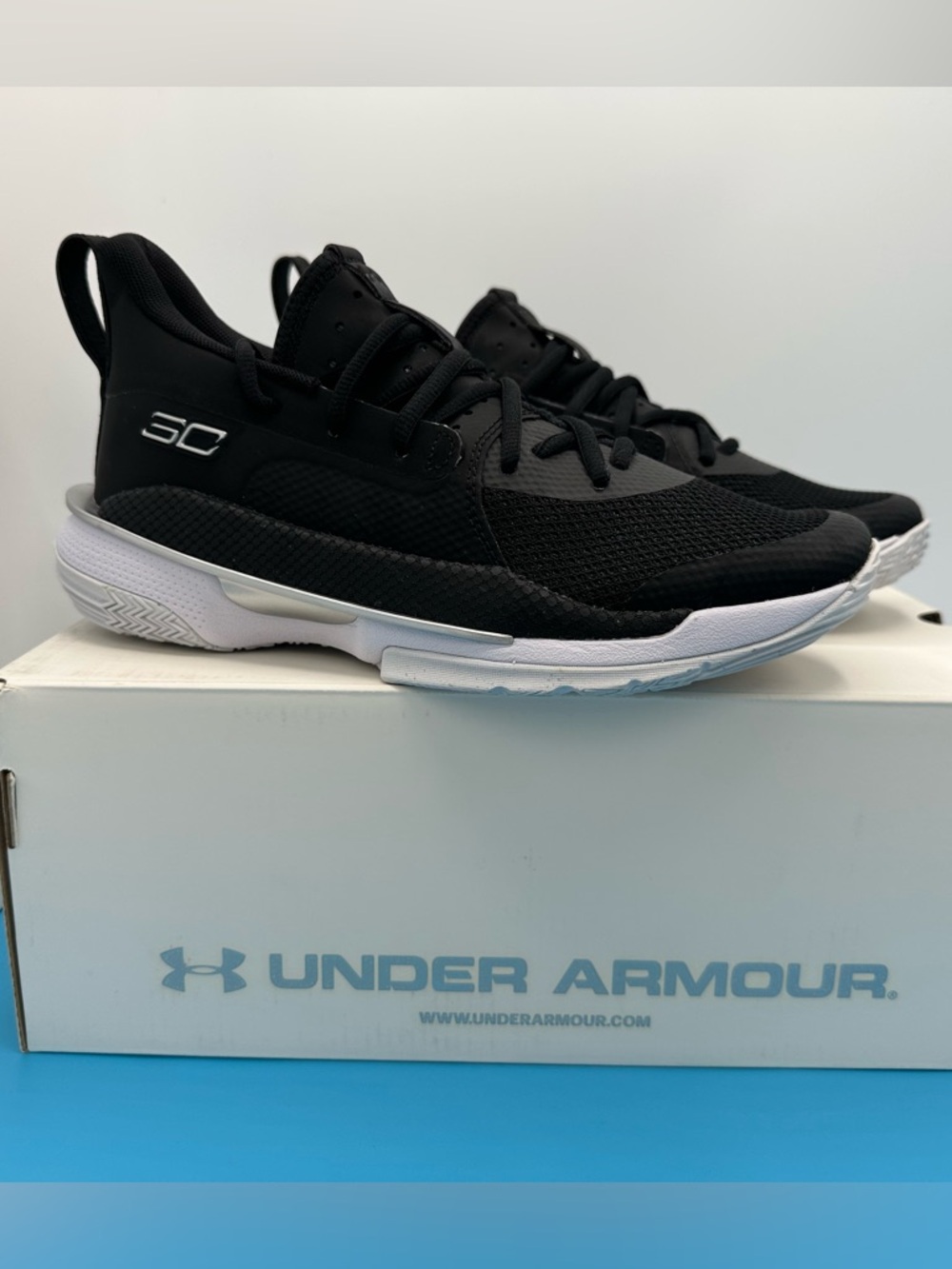Under Armour  UA Team Curry 7 Men’s size 6.5